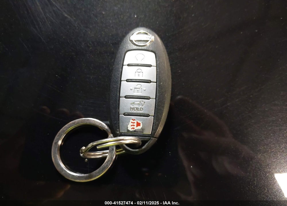 2018 NISSAN ROGUE VIN: KNMAT2MT5JP529108