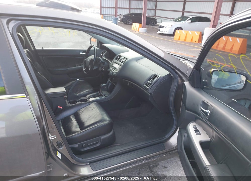 2006 HONDA ACCORD 3.0 EX VIN: 1HGCM66506A040669
