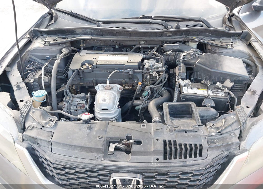 2013 HONDA ACCORD VIN: 1HGCT1B75DA023327