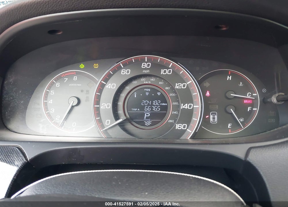 2013 HONDA ACCORD VIN: 1HGCT1B75DA023327