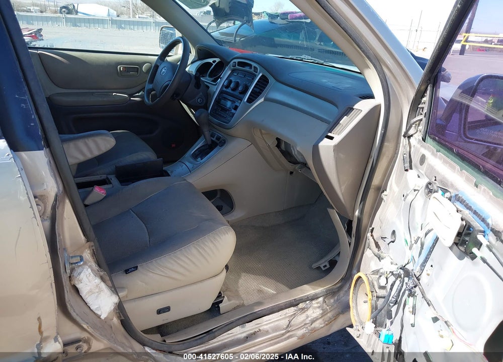 2005 TOYOTA HIGHLANDER V6 VIN: JTEGP21A150057579