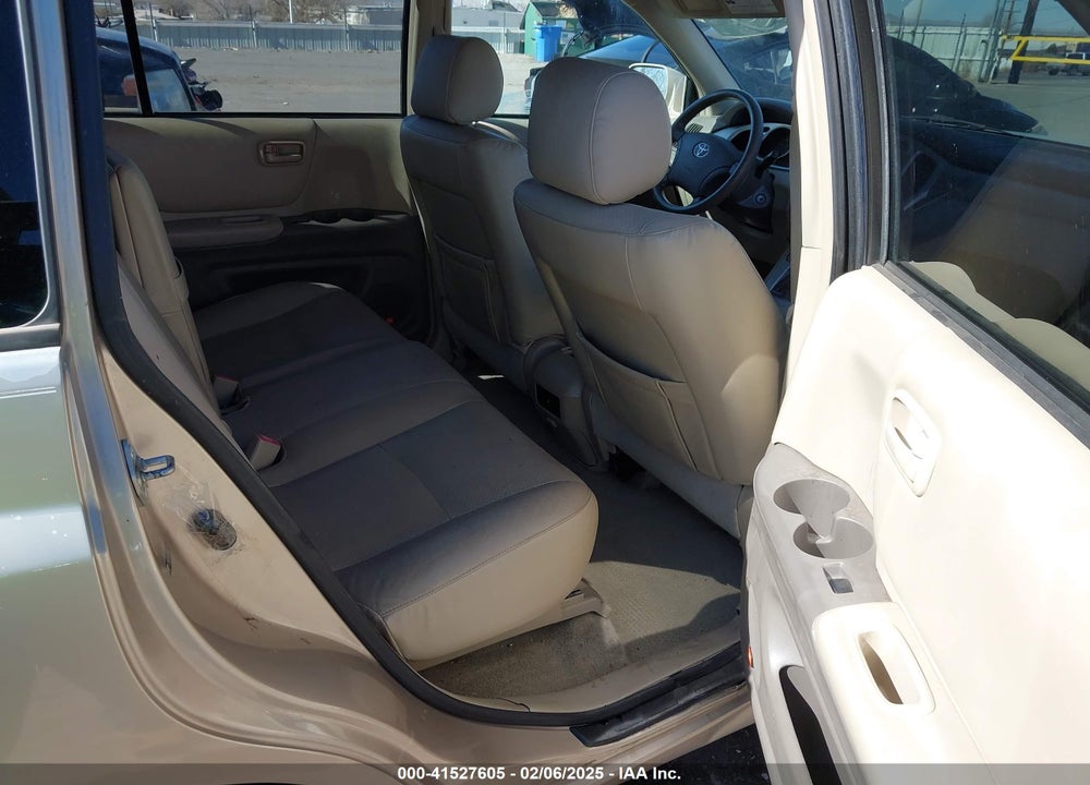 2005 TOYOTA HIGHLANDER V6 VIN: JTEGP21A150057579