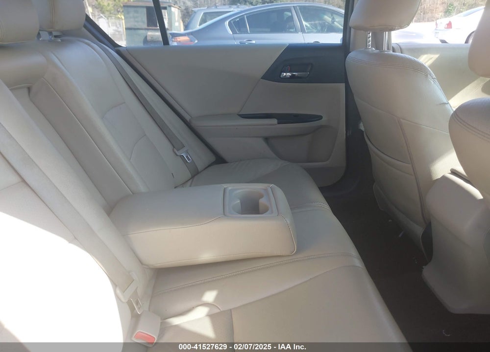 2015 HONDA ACCORD VIN: 1HGCR2F36FA122205