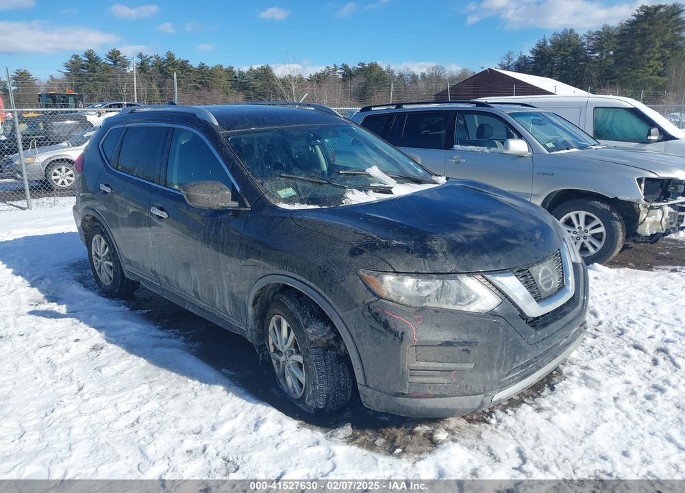 2017 NISSAN ROGUE SV VIN: KNMAT2MV0HP608665