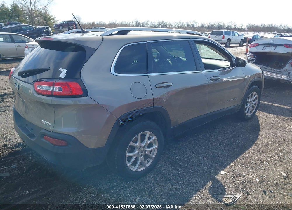 2017 JEEP CHEROKEE LATITUDE 4X4 VIN: 1C4PJMCB3HW615960