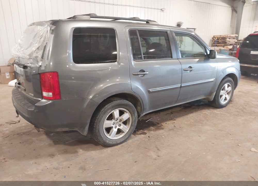 2010 HONDA PILOT EX-L VIN: 5FNYF4H52AB031164