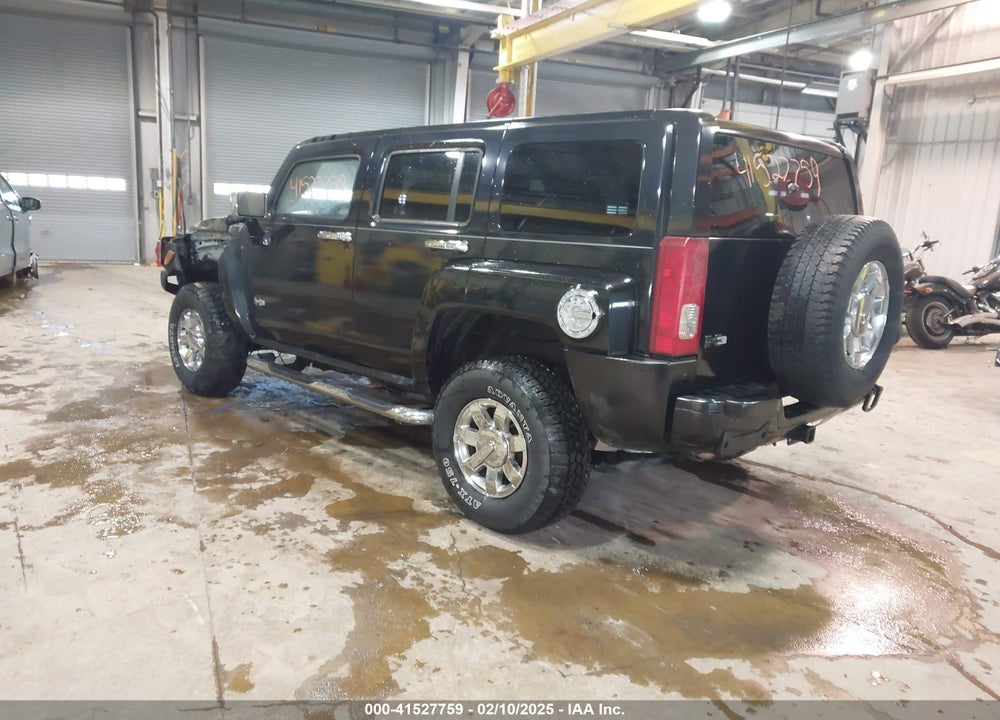 2007 HUMMER H3 SUV VIN: 5GTDN13E478255576