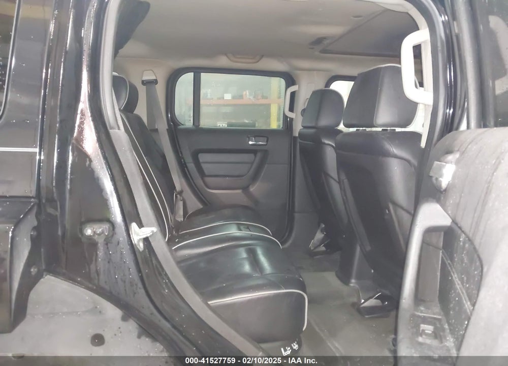 2007 HUMMER H3 SUV VIN: 5GTDN13E478255576