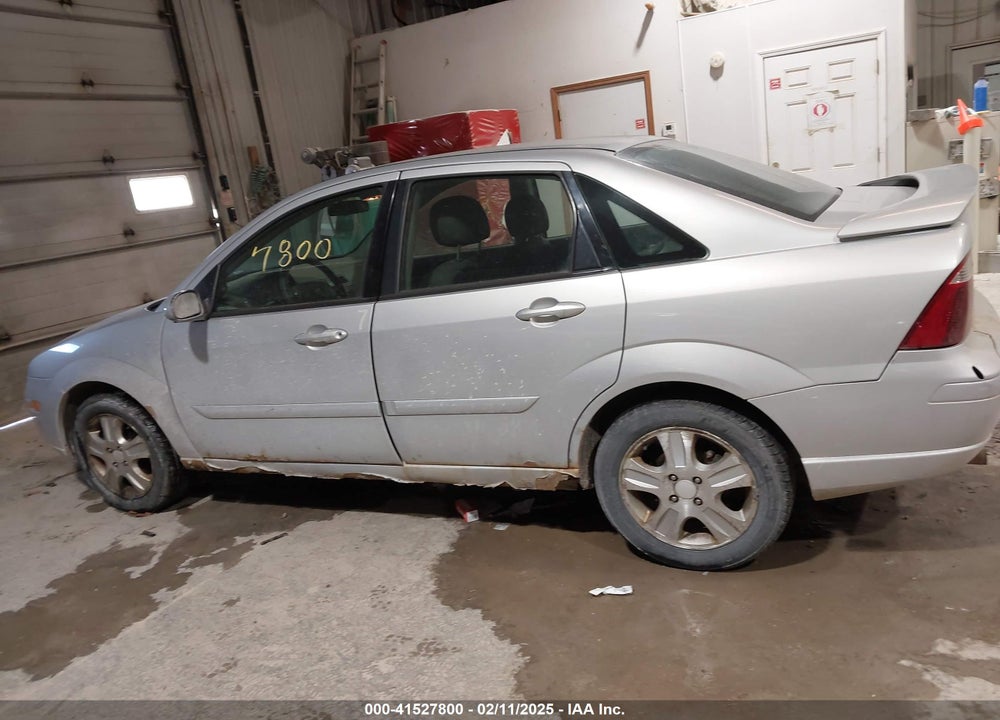 2006 FORD FOCUS VIN: 1FAFP38Z96W123205
