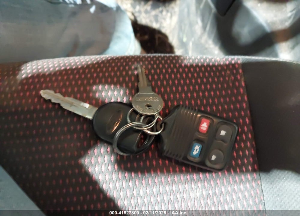 2006 FORD FOCUS VIN: 1FAFP38Z96W123205