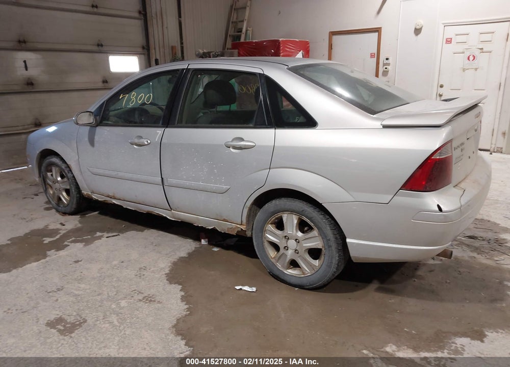 2006 FORD FOCUS VIN: 1FAFP38Z96W123205
