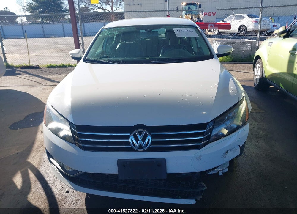 2015 VOLKSWAGEN PASSAT VIN: 1VWAT7A3XFC109969
