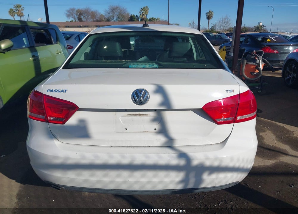 2015 VOLKSWAGEN PASSAT VIN: 1VWAT7A3XFC109969