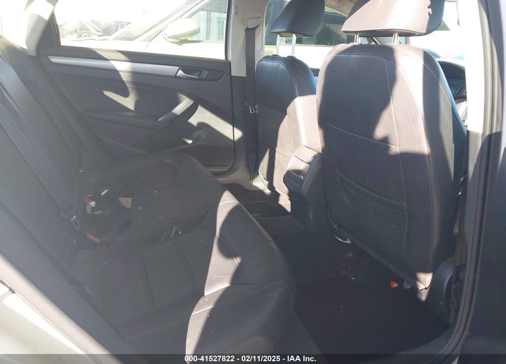 2015 VOLKSWAGEN PASSAT VIN: 1VWAT7A3XFC109969