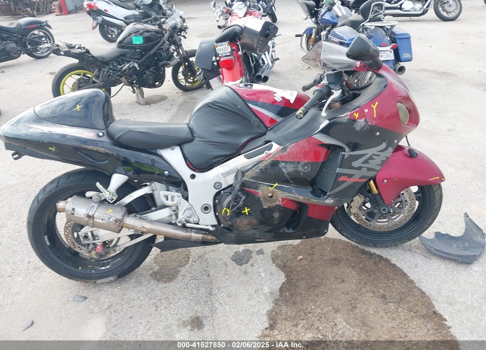 2006 SUZUKI GSX1300 R VIN: JS1GW71A162114271