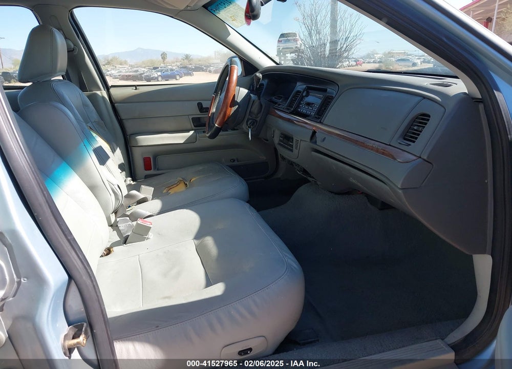 2005 FORD CROWN VICTORIA LX/LX SPORT VIN: 2FAHP74W05X122023