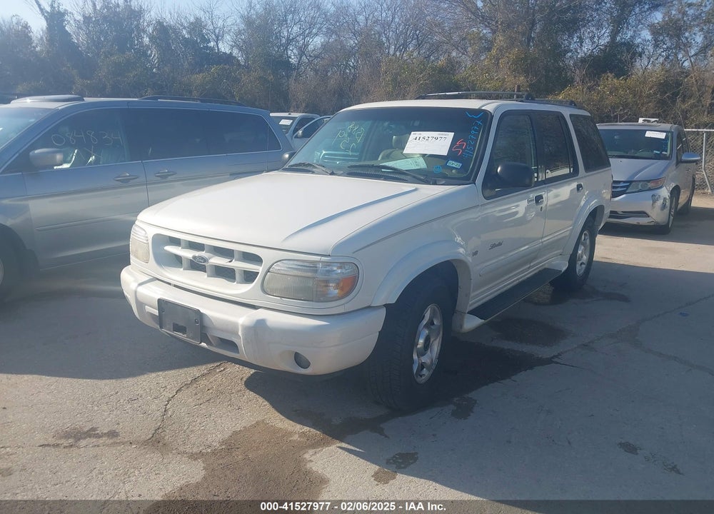 2000 FORD EXPLORER LIMITED VIN: 1FMDU65P0YZB88259