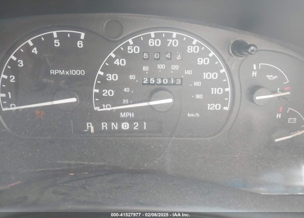 2000 FORD EXPLORER LIMITED VIN: 1FMDU65P0YZB88259