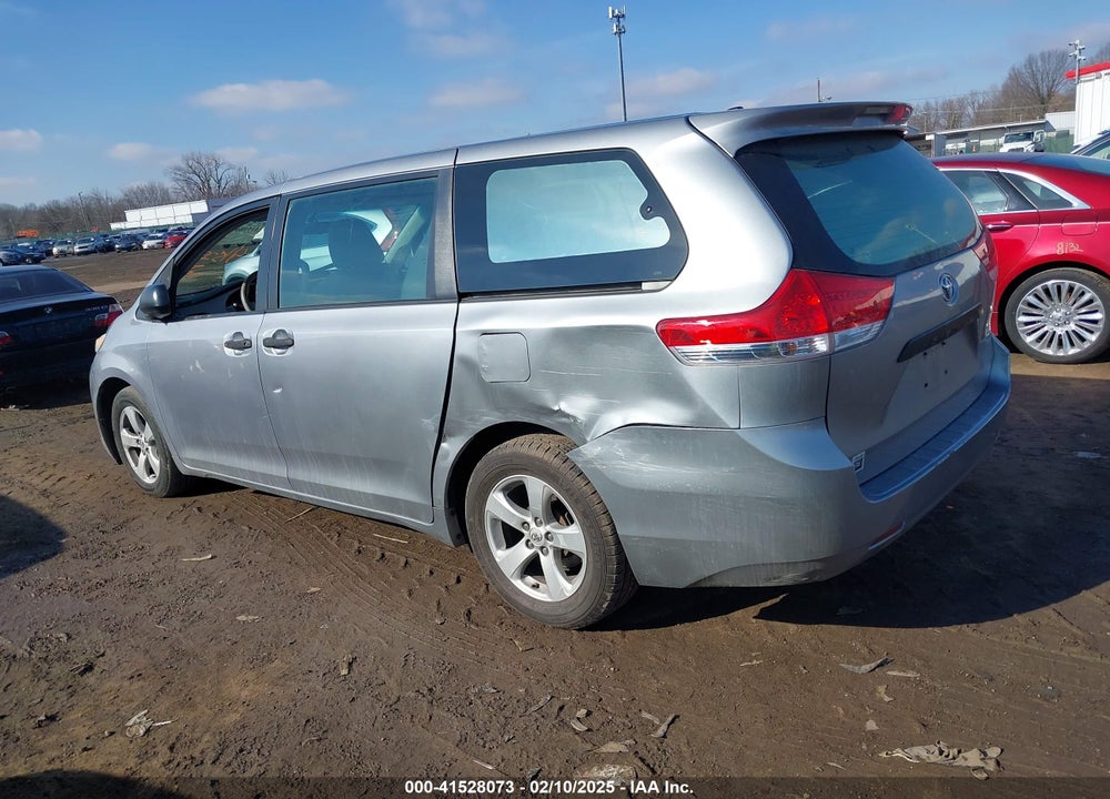 2011 TOYOTA SIENNA VIN: 5TDZK3DC4BS022350