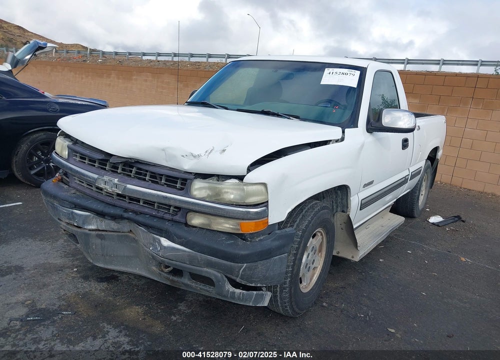 2000 CHEVROLET SILVERADO 1500 LS VIN: 1GCEK14T0YZ197947