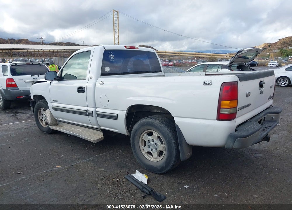 2000 CHEVROLET SILVERADO 1500 LS VIN: 1GCEK14T0YZ197947