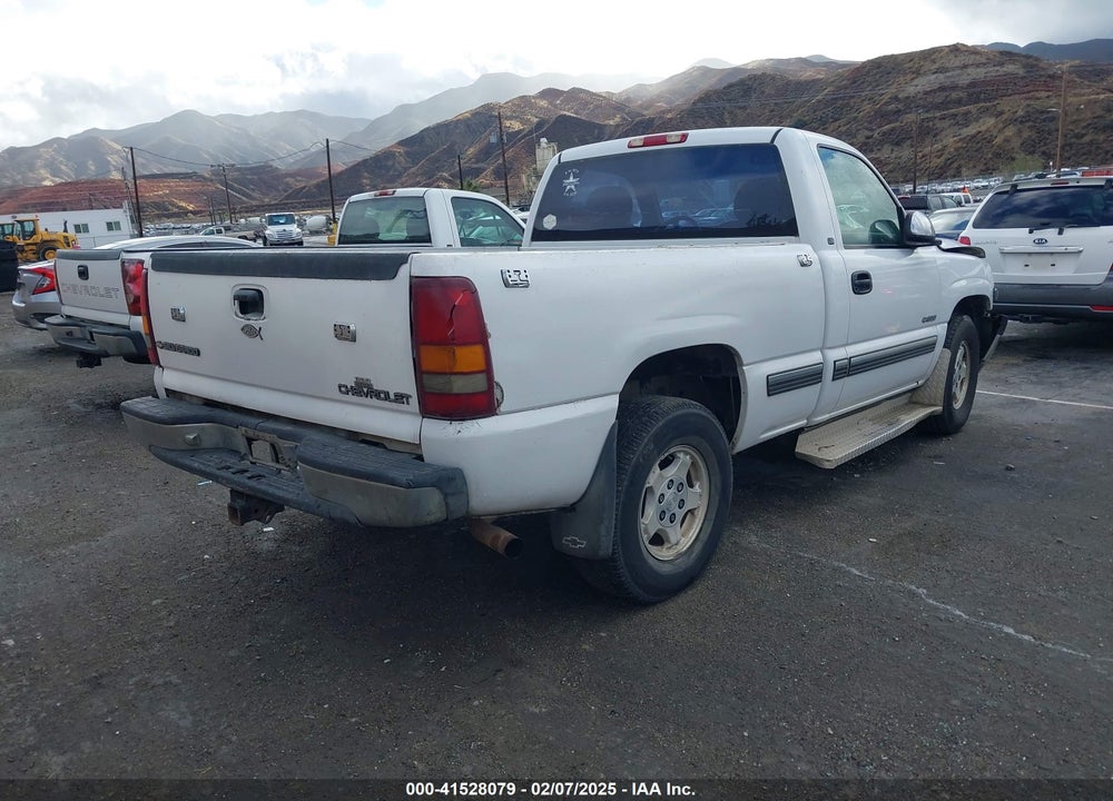 2000 CHEVROLET SILVERADO 1500 LS VIN: 1GCEK14T0YZ197947