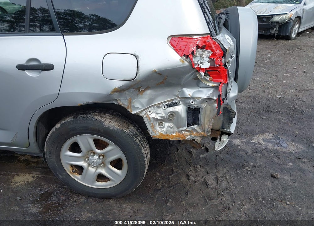 2007 TOYOTA RAV4 VIN: JTMBD33V675107850
