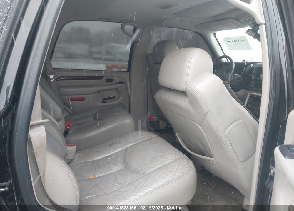 2004 CADILLAC ESCALADE STANDARD VIN: 1GYEK63N04R127708