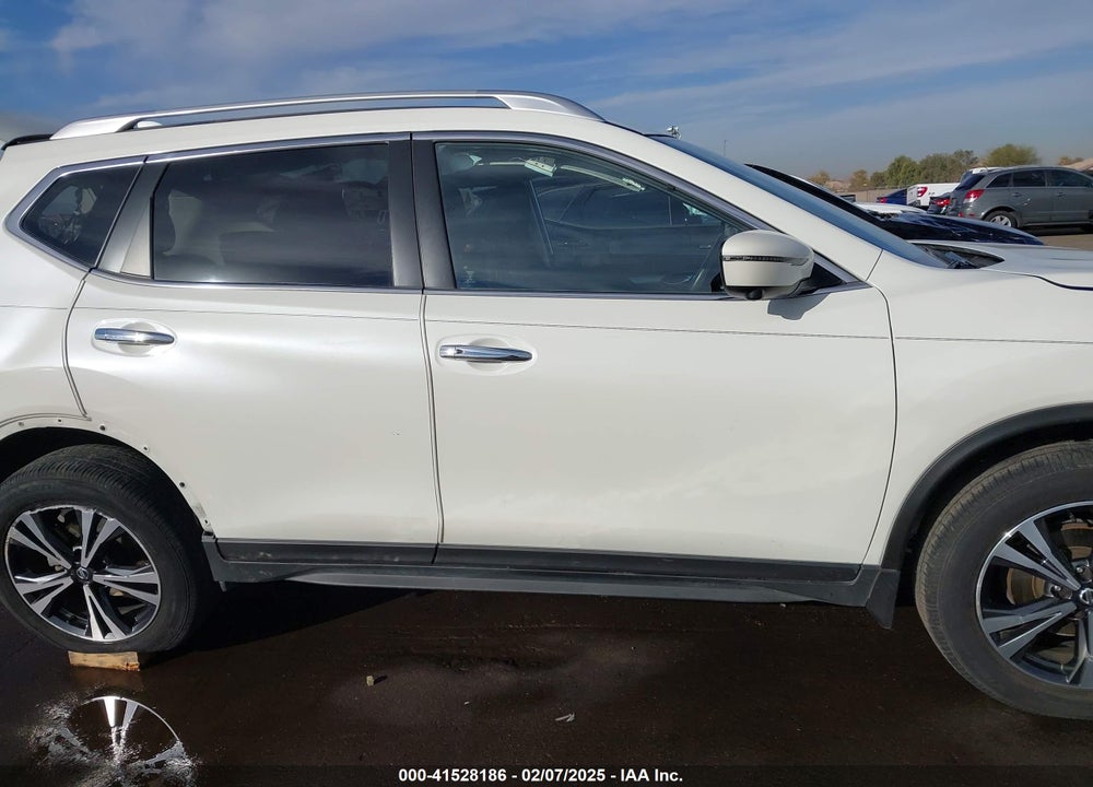 2020 NISSAN ROGUE SV FWD VIN: JN8AT2MT0LW014529
