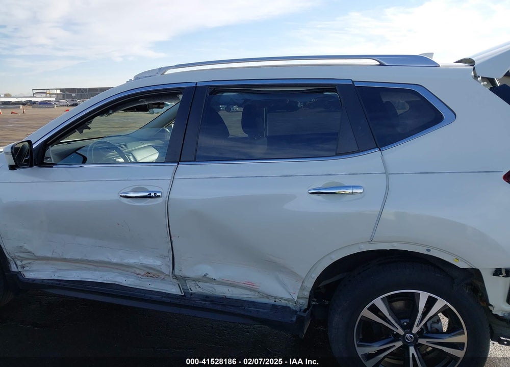 2020 NISSAN ROGUE SV FWD VIN: JN8AT2MT0LW014529
