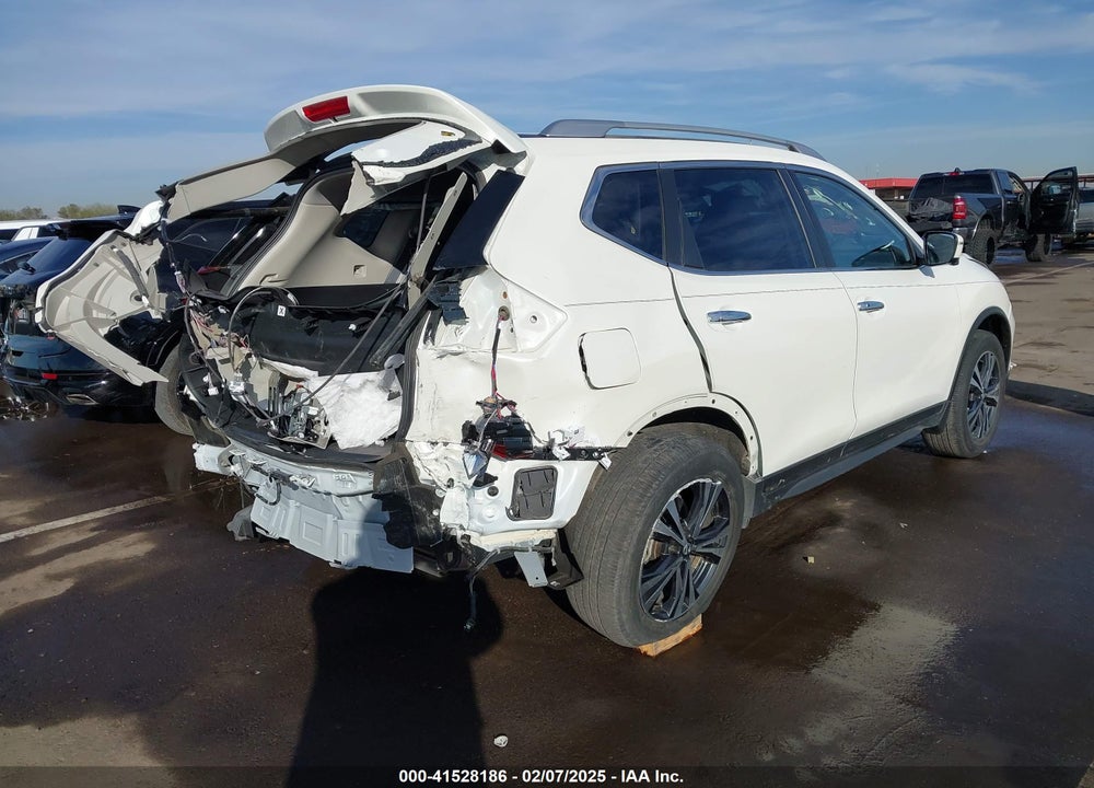 2020 NISSAN ROGUE SV FWD VIN: JN8AT2MT0LW014529