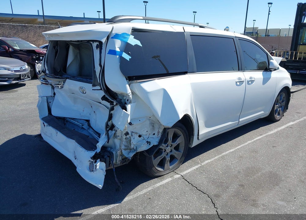 2016 TOYOTA SIENNA VIN: 5TDXK3DC9GS765651