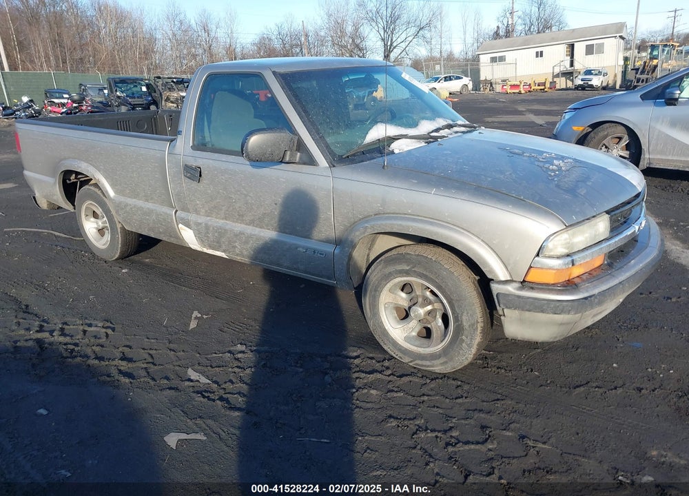 2002 CHEVROLET S-10 LS VIN: 1GCCS14WX28230659