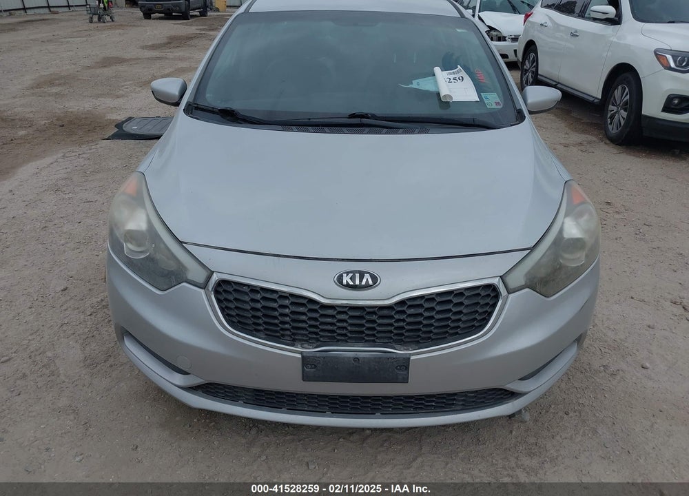 2016 KIA FORTE VIN: KNAFK4A65G5517934