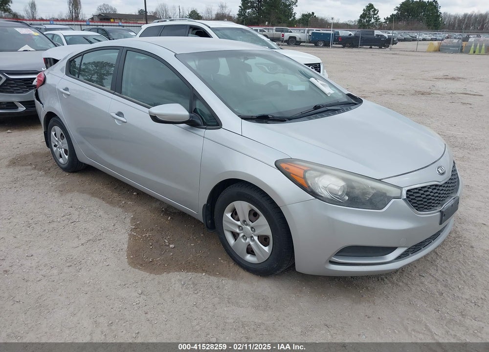 2016 KIA FORTE VIN: KNAFK4A65G5517934