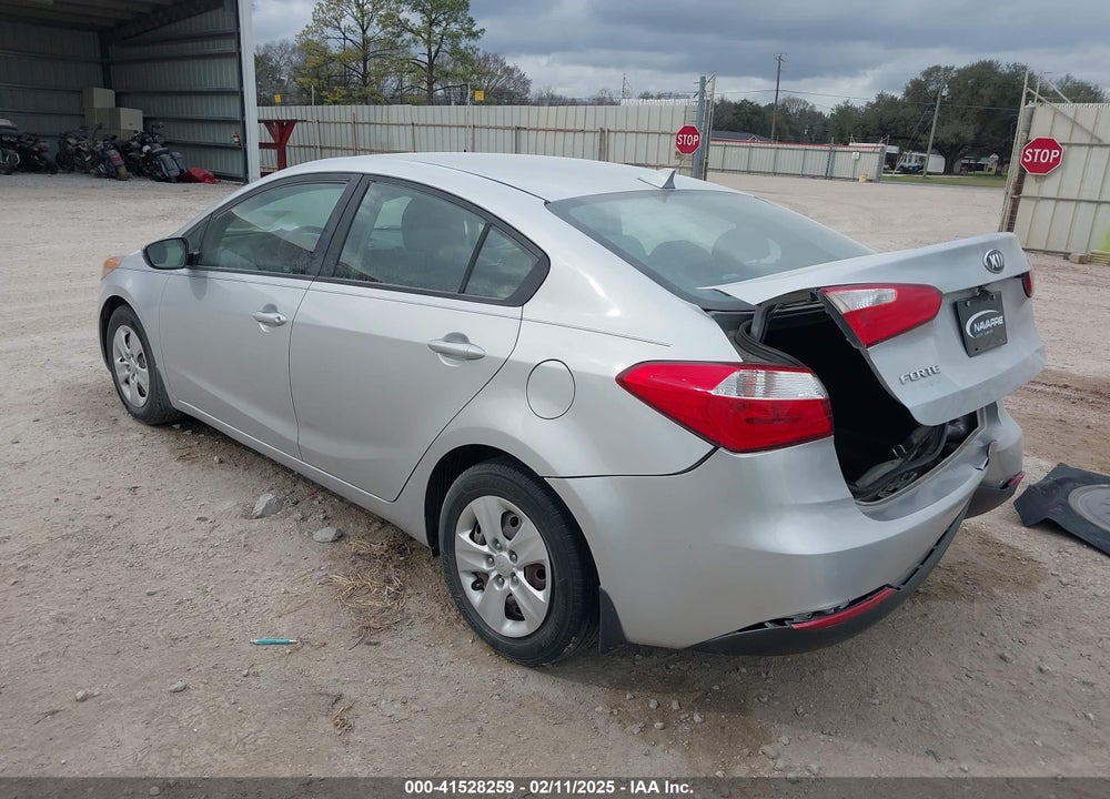 2016 KIA FORTE VIN: KNAFK4A65G5517934