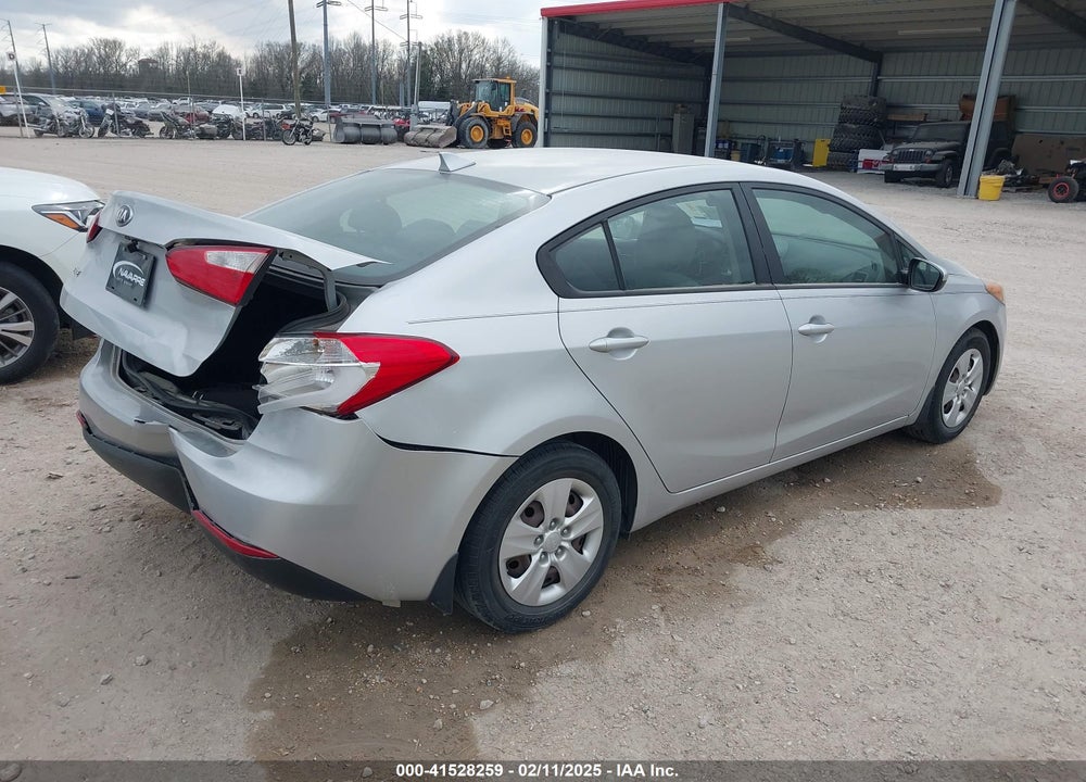2016 KIA FORTE VIN: KNAFK4A65G5517934