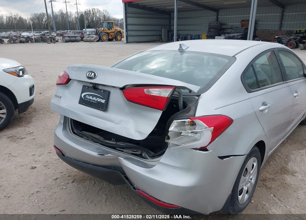 2016 KIA FORTE VIN: KNAFK4A65G5517934