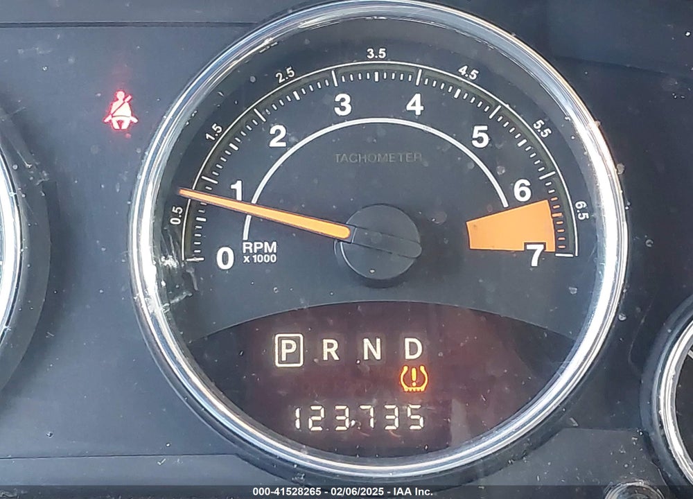 2014 JEEP COMPASS LATITUDE VIN: 1C4NJDEBXED507492