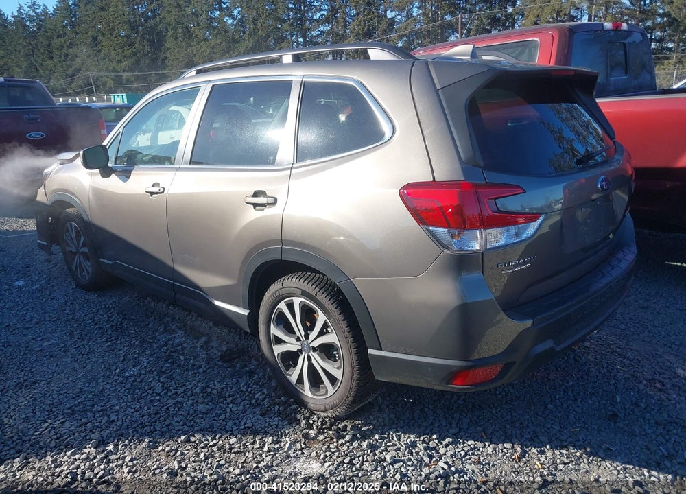 2021 SUBARU FORESTER VIN: JF2SKAUC2MH560043