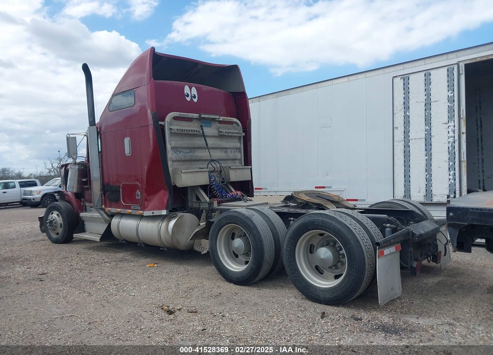 2004 KENWORTH W900 W900 VIN: 1XKWDB9X84R061192