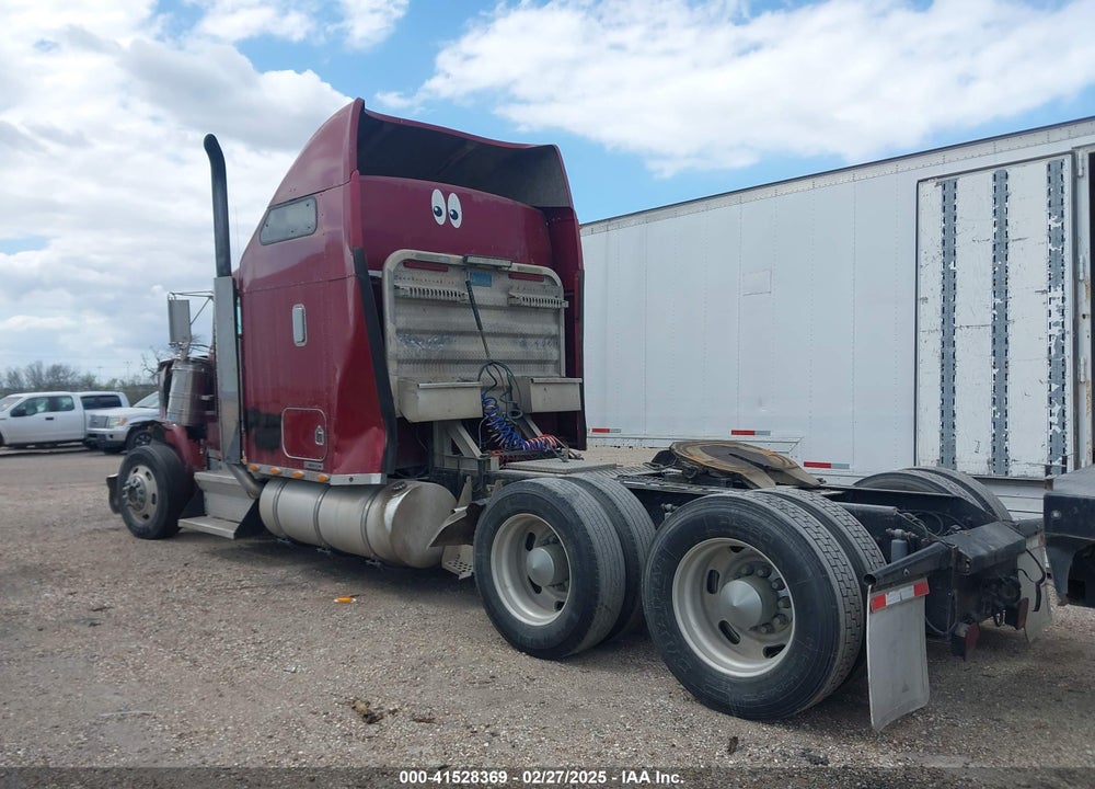 2004 KENWORTH W900 W900 VIN: 1XKWDB9X84R061192