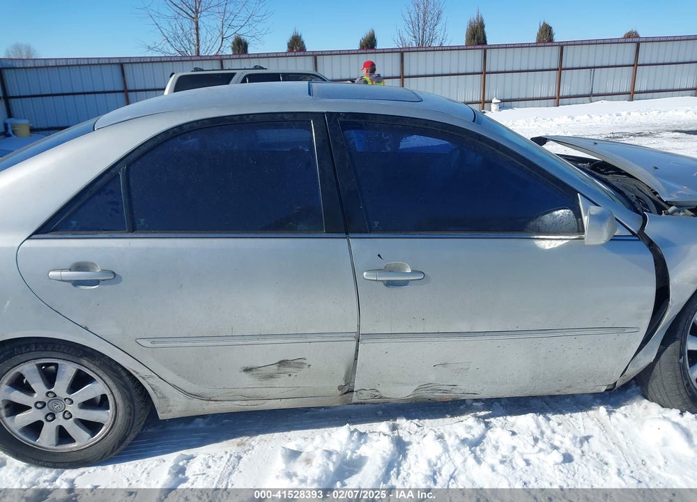 2005 TOYOTA CAMRY XLE V6 VIN: 4T1BF30KX5U590763