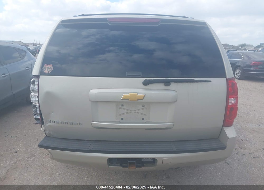 2013 CHEVROLET SUBURBAN 1500 VIN: 1GNSCHE01DR152210