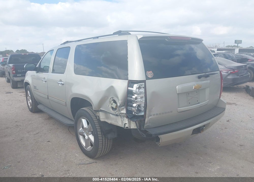 2013 CHEVROLET SUBURBAN 1500 VIN: 1GNSCHE01DR152210