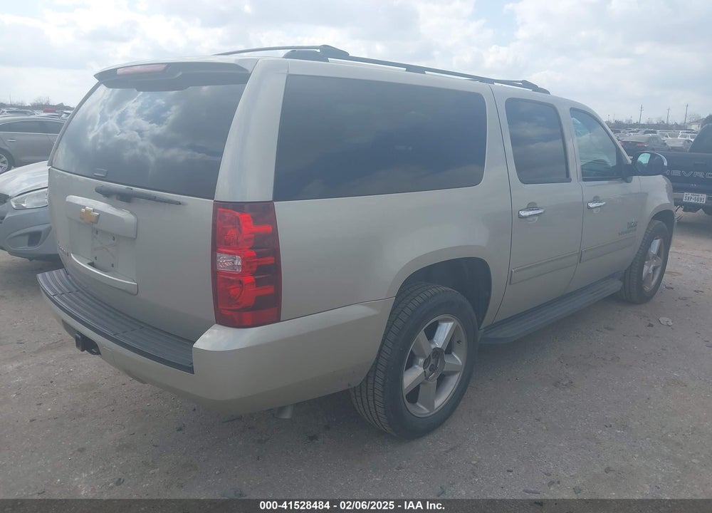2013 CHEVROLET SUBURBAN 1500 VIN: 1GNSCHE01DR152210
