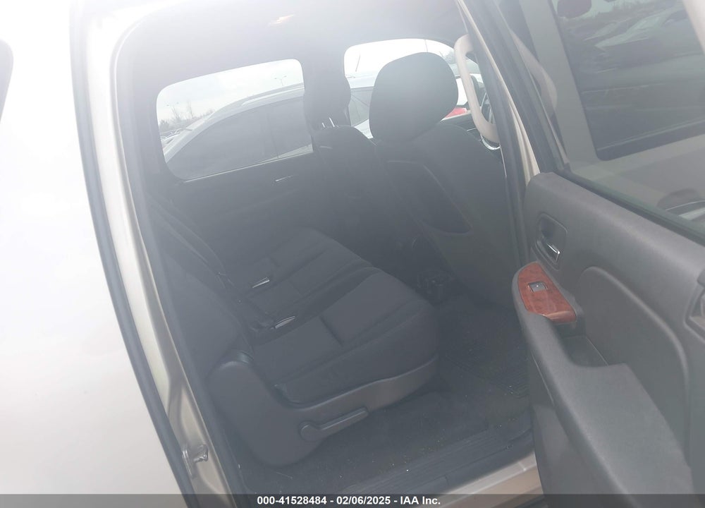 2013 CHEVROLET SUBURBAN 1500 VIN: 1GNSCHE01DR152210