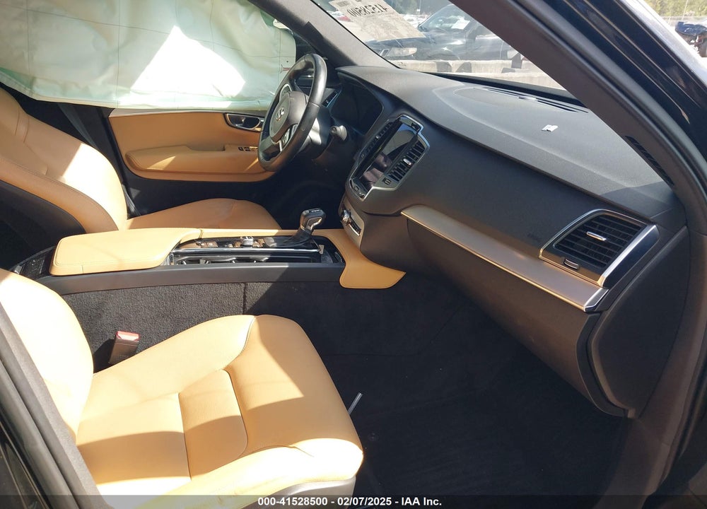 2017 VOLVO XC90 VIN: YV4A22PK7H1110760