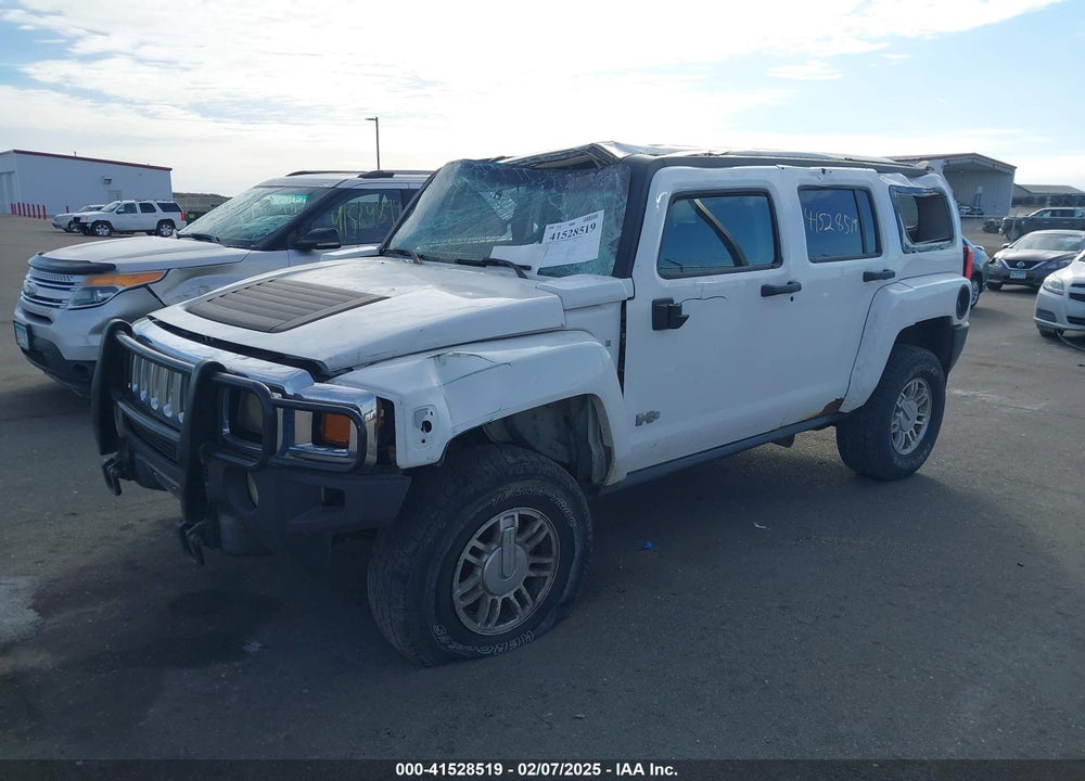 2007 HUMMER H3 SUV VIN: 5GTDN13E678197857