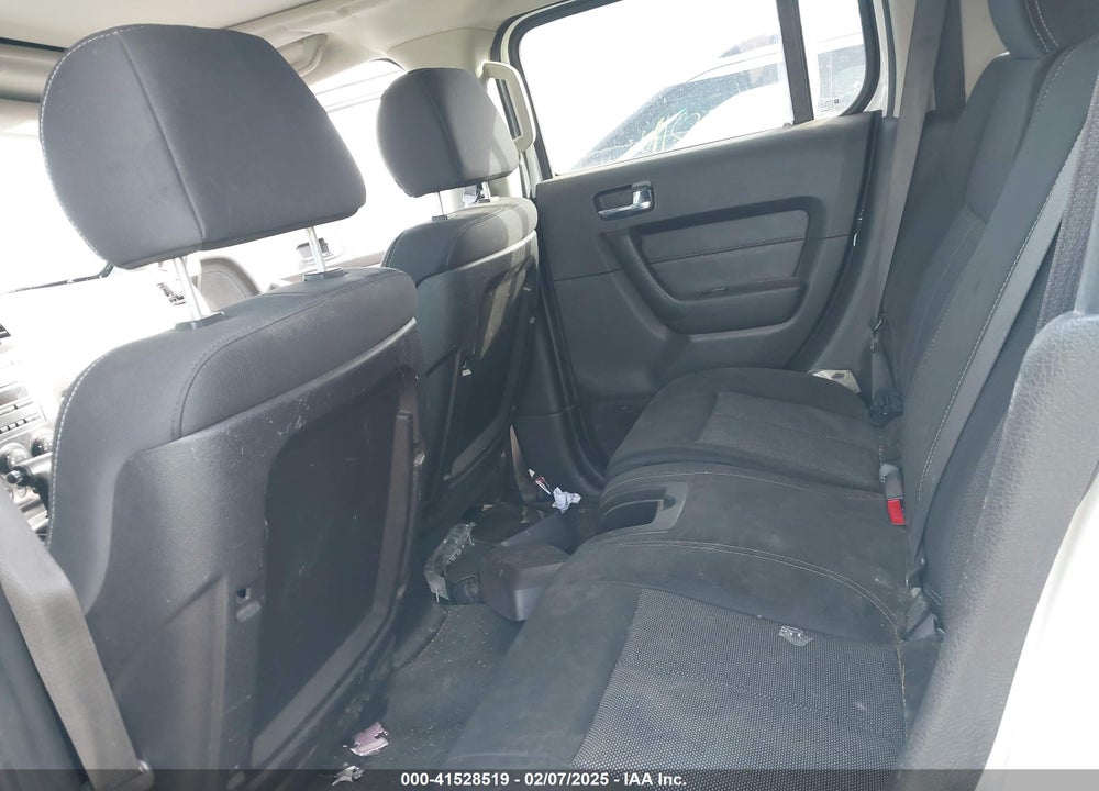 2007 HUMMER H3 SUV VIN: 5GTDN13E678197857